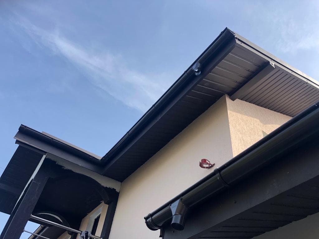 Montaj Acoperiș Premium